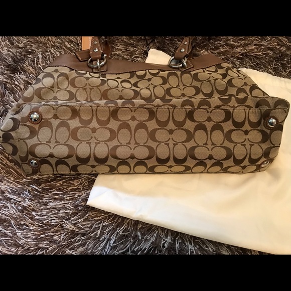 Coach Handbag - Picture 2 of 5